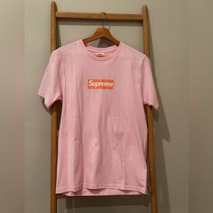 Supreme t shirt size S